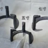関東火鉢、関西火鉢にもぴったりの芸術的な虫喰五徳　六寸