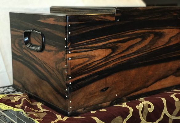 黒柿の関東火鉢 象牙の釘