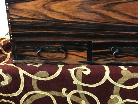 黒柿の江戸長火鉢　象牙の釘！