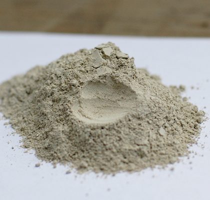 囲炉裏の灰　火鉢の灰