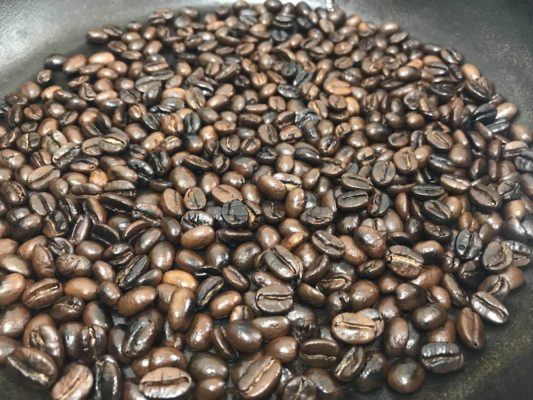焙煎後のコーヒー豆