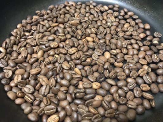 焙煎前のコーヒー豆