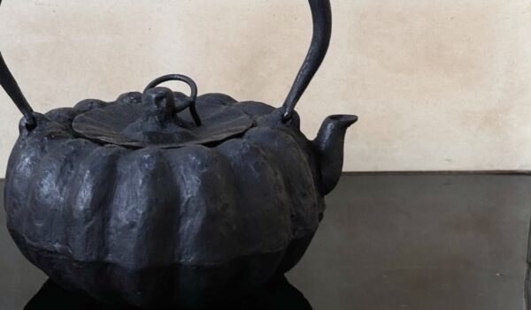 tatara-seitetsu Satetsu Japanese tea iron kettle