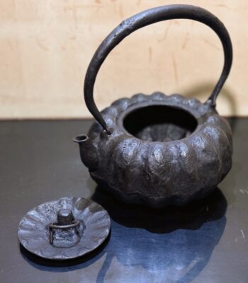 tatara iron kettle / satetsu