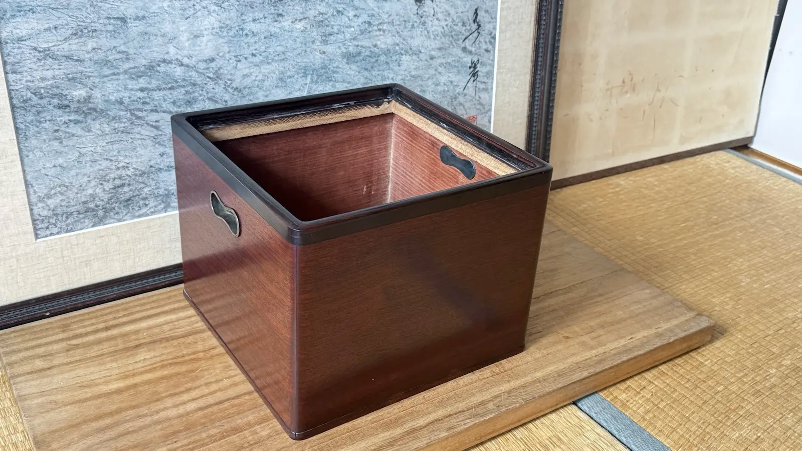 4年ぶり! 黒檀の手炙り火鉢(良品)昭和20年前後作 - 画像 (3)