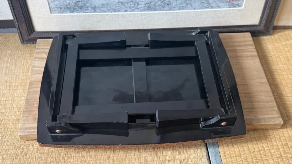 津軽塗りのちゃぶ台