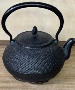 Alternative view of 南部鉄瓶 1Lくらい　状態良しのUsedです