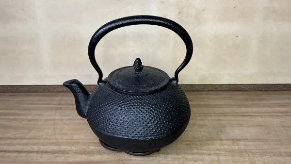 南部鉄瓶01